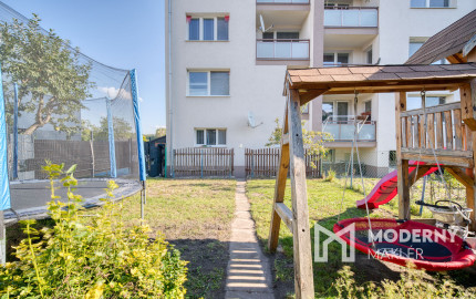 REZERVOVANÉ: Na predaj 2-izbový byt vo Veľkých Levároch