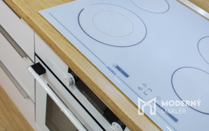 Na predaj priestranný 3-izbový byt na Liptovskej v Trenčíne