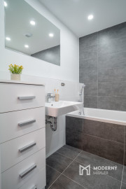 Na prenájom exkluzívny 2-izbový byt s výhľadom na Bratislavu v novej Klingerke