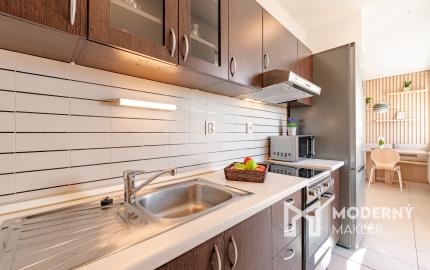 Na prenájom 2-izbový byt v centre Šamorína