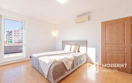 Na prenájom 2-izbový byt v centre Šamorína