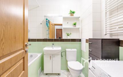 Na prenájom 2-izbový byt v centre Šamorína