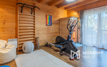 Na predaj dom snov–rodinné sídlo s jazierkom na kúpanie a panoramatickým výhľadom na Vysoké Tatry