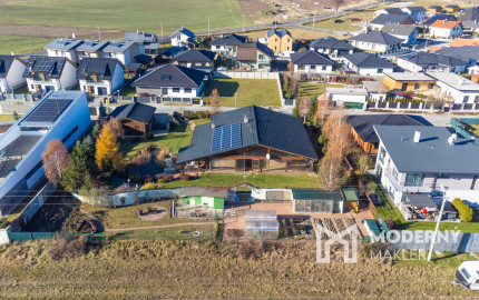 Na predaj dom snov–rodinné sídlo s jazierkom na kúpanie a panoramatickým výhľadom na Vysoké Tatry