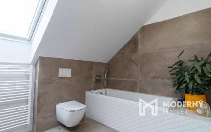 REZERVOVANÉ: Na predaj priestranný rodinný dom v pokojnej lokalite Hôrka