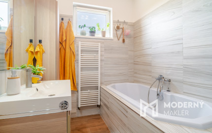 Na predaj 3-izbový byt v lokalite Veľký Lapáš