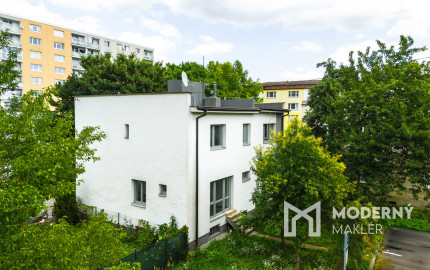 Na predaj rodinný dom s garážou vo Vrútkach