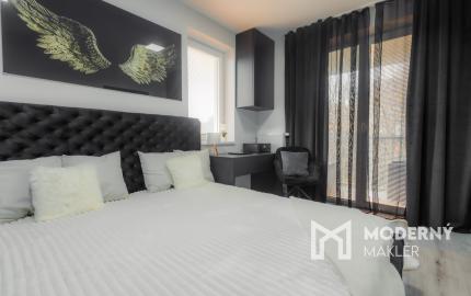 Na predaj kompletne zariadený 2-izbový byt v obci Kunerad