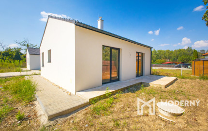 Na predaj rekreačná chata s pozemkom v obci Blahová