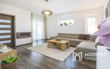 Na predaj štýlový 4-izbový rodinný dom v Hurbanovej Vsi