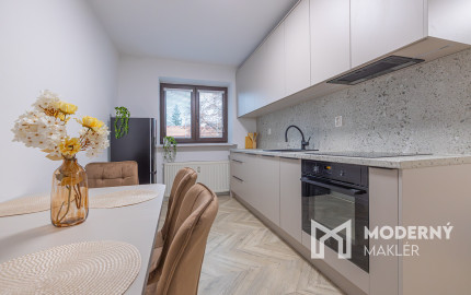 Na prenájom zariadený 2-izbový byt v centre Prešova