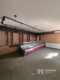 Na predaj budova na podnikateľský účel v Omšení - Trenčianske Teplice