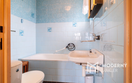 Na predaj 5-izbový rodinný dom Veľké Leváre