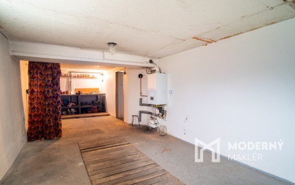 Na predaj 5-izbový rodinný dom Veľké Leváre