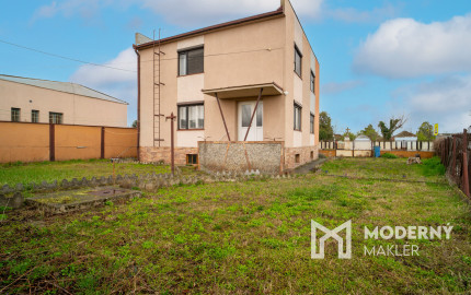 Na predaj 5-izbový rodinný dom Veľké Leváre