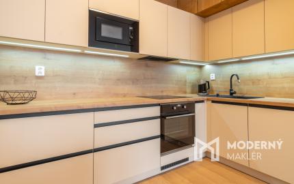 Na prenájom 2-izbový byt v Poprade s parkovacím miestom