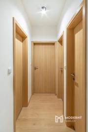 Na prenájom 2-izbový byt v Poprade s parkovacím miestom