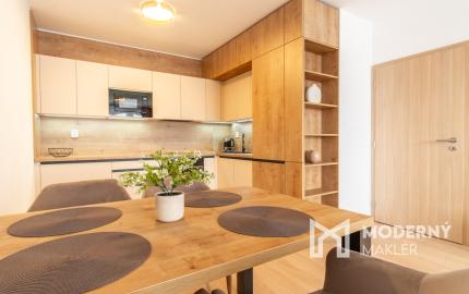 Na prenájom 2-izbový byt v Poprade s parkovacím miestom