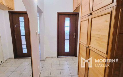 Na predaj 2-izbový byt v v Bánovciach nad Bebravou