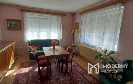 DOBRÁ LOKALITA -NOVÁ CENA- 5  izbový rodinný dom Bánovce nad Bebravou so záhradou 418m2 .