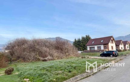 Na predaj veľkorysý pozemok pre rodinný dom v obci Heľpa