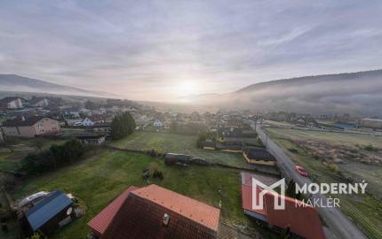 Na predaj veľkorysý pozemok pre rodinný dom v obci Heľpa