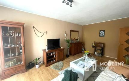 Exkluzívna ponuka 3 izb. veľkometrážného bytu v Bánovciach n/B s balkónom a pivnicou- SEVER