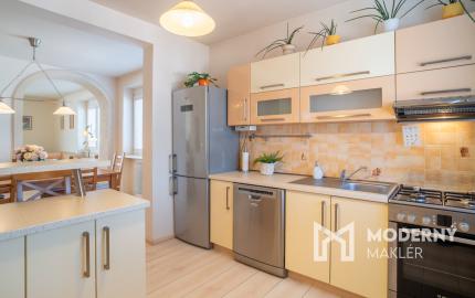 Na predaj priestranný 5-izbový rodinný dom v pokojnej lokalite mesta Gabčíkovo