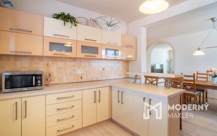 Na predaj priestranný 5-izbový rodinný dom v pokojnej lokalite mesta Gabčíkovo