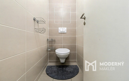 Na predaj moderný 2-izbový byt na Zlatovskej ulici v Trenčíne