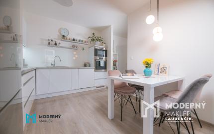 REZERVOVANÉ:Na predaj moderný 2-izbový byt v Trenčíne