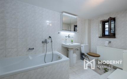 Na predaj 2-generačný rodinný dom v obci Zámutov