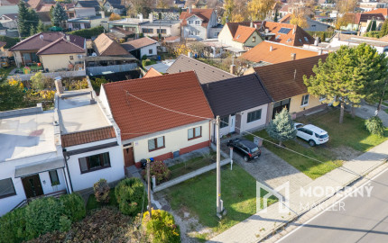 Na predaj 4-izbový rodinný dom v obci Zeleneč