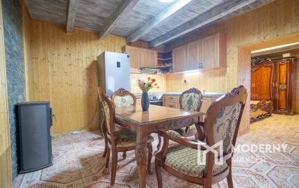 Na predaj kompletne zariadená chata v obci Bardoňovo