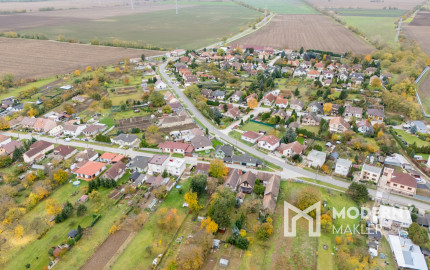 Na predaj priestranný 4-izbový rodinný dom v Malženiciach