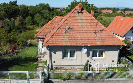 Na predaj rodinný dom vhodný na rekonštrukciu v Lúčnici nad Žitavou