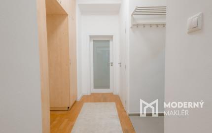 Na predaj čiastočne zariadený 2 izbový byt v Žiline