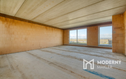 Na predaj administratívno-skladový objekt pri Trnave, v obci Zavar