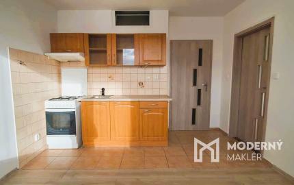 Na predaj 1-izbový byt v centre Bánoviec nad Bebravou