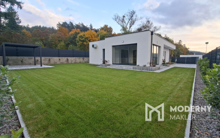 Exkluzívne iba u nás krásna novostavba v obci Uhrovec - dokončená