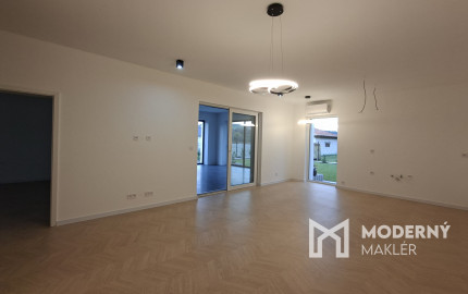 Exkluzívne iba u nás krásna novostavba v obci Uhrovec - dokončená