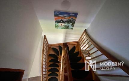 NA PREDAJ- chata /NOVOSTAVBA/ komplet zariadená / Vysoké Tatry- Stará Lesná  s panoramatickým výhľadom