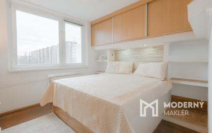 Na predaj kompletne zariadený 2-izbový byt v Žiline