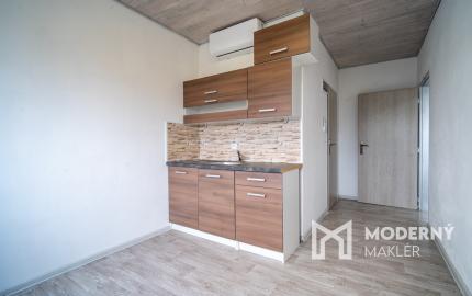 Na predaj polyfunkčná budova v obci Bardoňovo