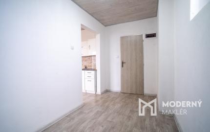 Na predaj polyfunkčná budova v obci Bardoňovo