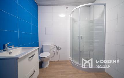 Na predaj polyfunkčná budova v obci Bardoňovo