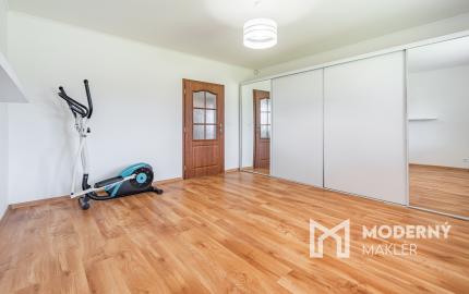 Na predaj zrekonštruovaný rodinný dom v Pate