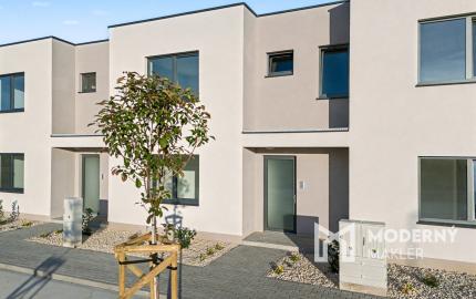 Na predaj skolaudovaný výnimočný 4-izbový byt v rodinnom dome vo Veľkom Orvišti