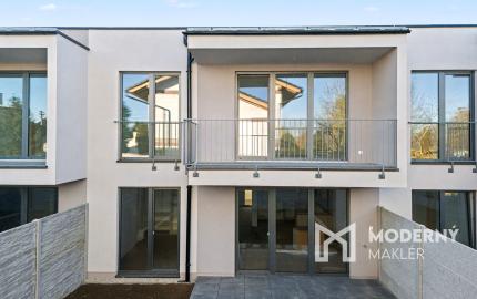 Na predaj skolaudovaný výnimočný 4-izbový byt v rodinnom dome vo Veľkom Orvišti