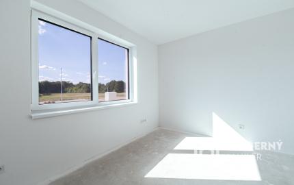 Na predaj skolaudovaný výnimočný 4-izbový byt v rodinnom dome vo Veľkom Orvišti